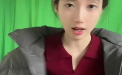 扯开衣服两只小兔子跳出来是